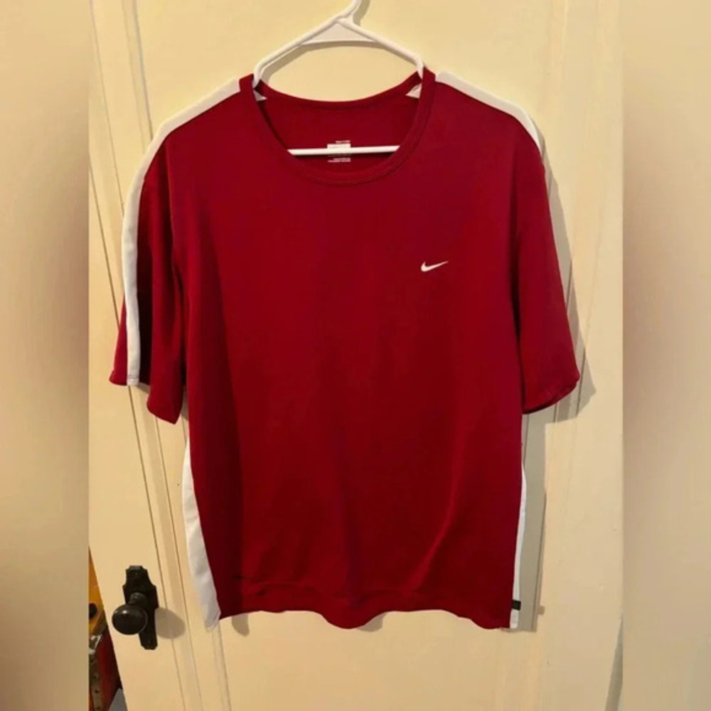 Nike dri fit 100% polyester t shirt large